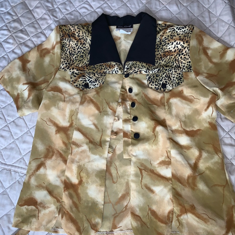 Caliche vintage animal print top